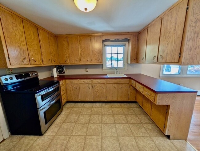 518 Central St Unit 2