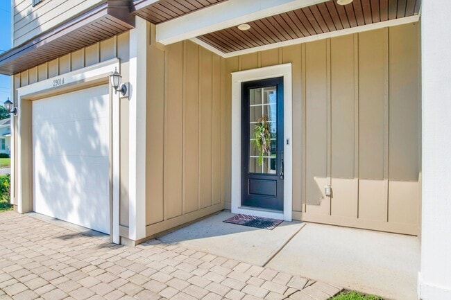 Photo - 3 bed East Hill Townhome