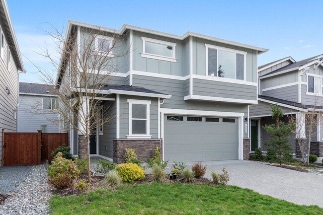 Building Photo - Modern 2023-Built 4-Bedroom Home in Alpine Estates