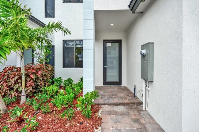 Photo - 13642 SW 157th Pl