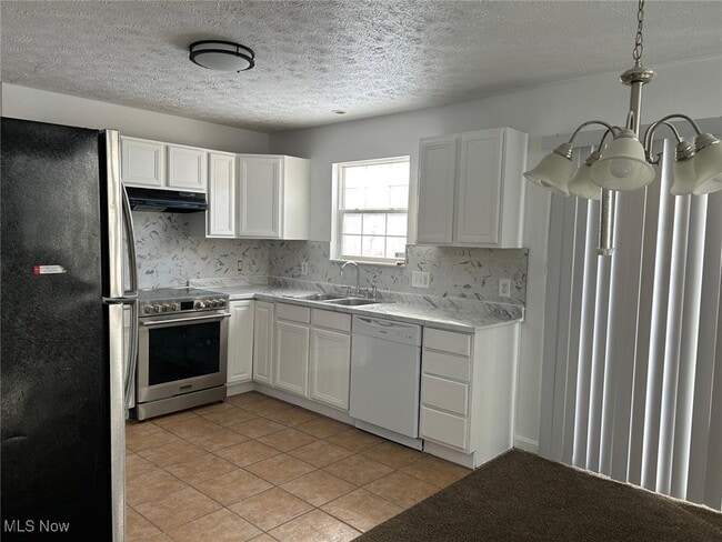 Photo - 3164 E 130th St