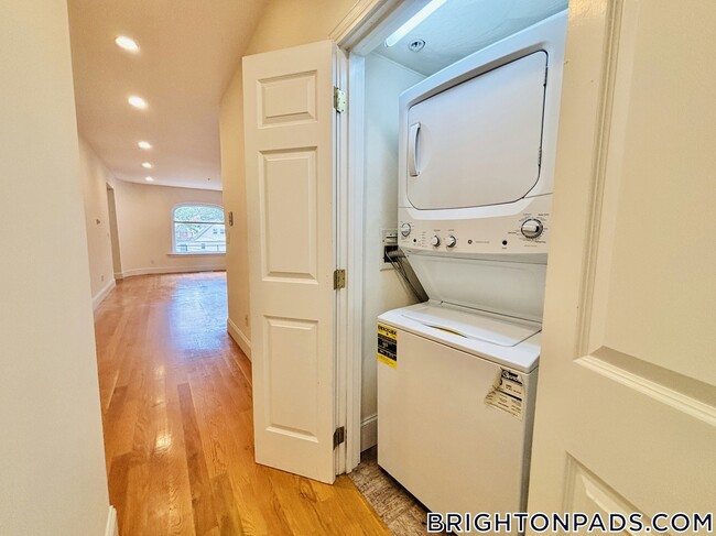 Photo - 10 Selkirk Rd Unidad 2