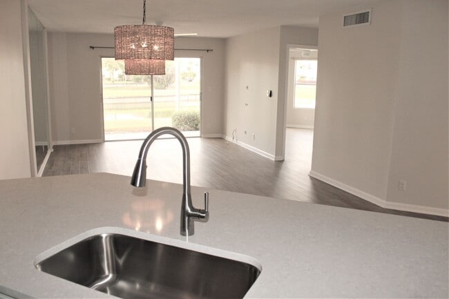 Photo - Unfurnished Annual Updated Ground Level 2/2 split plan Condo-Vista Verde East (Isla Del Sol) Unit 1