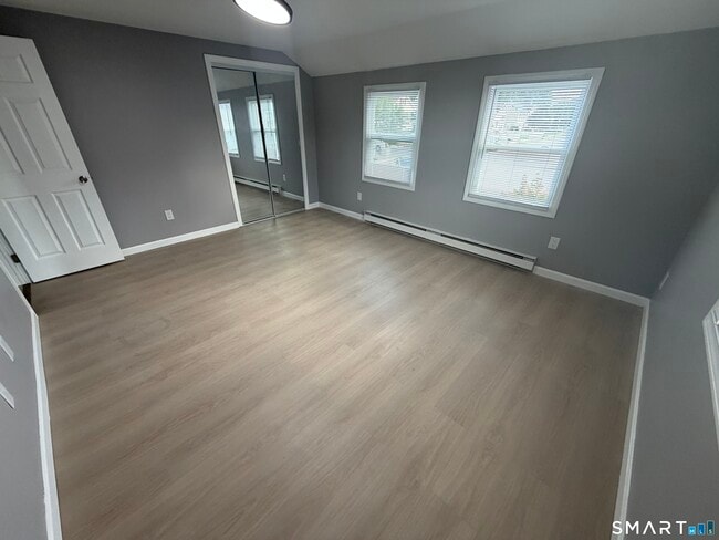 Photo - 117 Footpath Ln