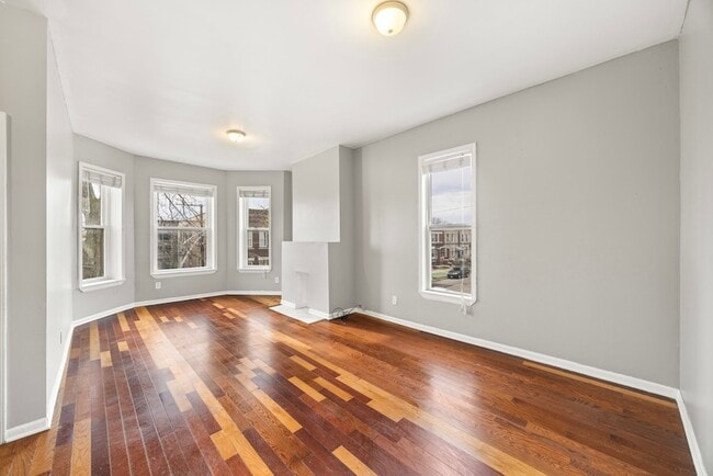 Photo - 6649 S Rhodes Ave