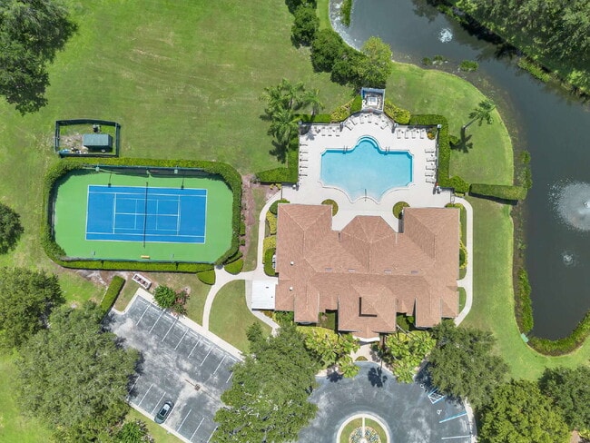 Photo - Spacious 3-Bedroom townhome in Kissimmee –...