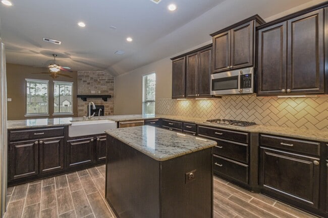 Photo - 14149 Isle Royal Ln