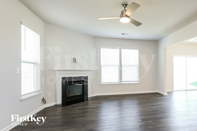 Photo - 614 Goldburn Wy