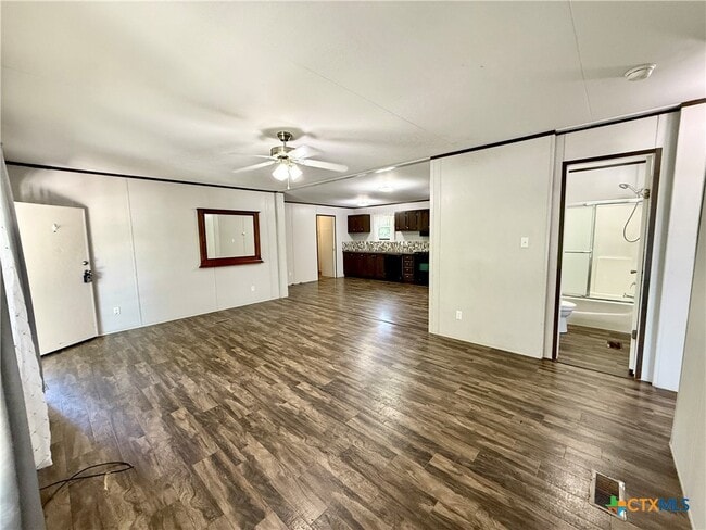 Photo - 167 Deer Ln