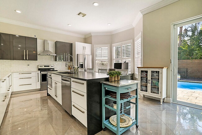Photo - 7167 Ivy Crossing Ln