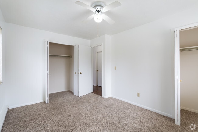 2BD 1BA 780 sq. ft.