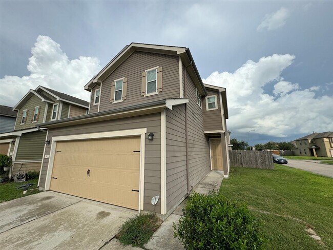 Photo - 19022 Bee Line Ct