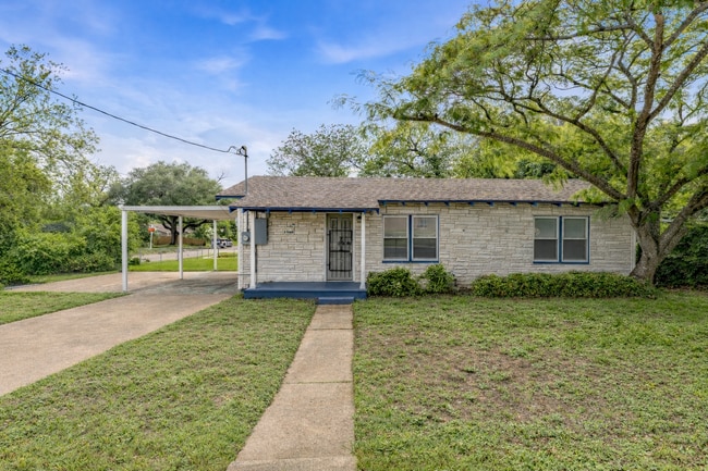 Building Photo - 1500 J J Flewellen Rd