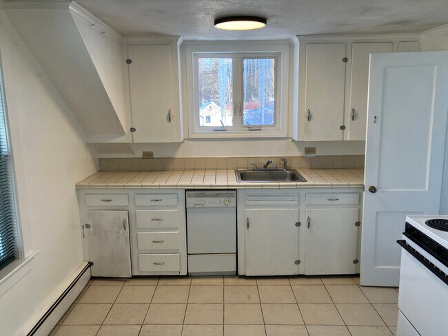 Photo - 18 Center St Unidad 4