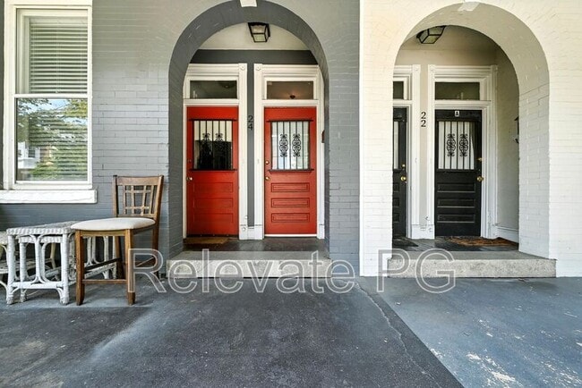 Building Photo - 24 S Davis Ave Rental