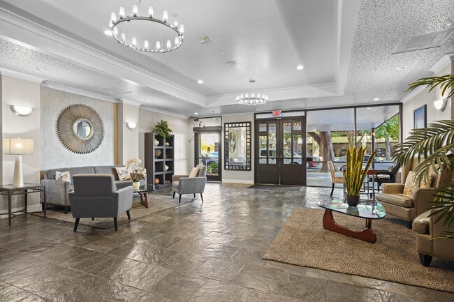 Photo - 500 N St Unidad 1604