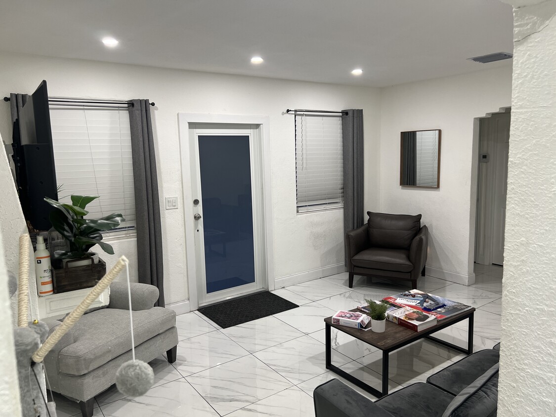 Photo - 4200 NW 11th Ct (Miami, FL)