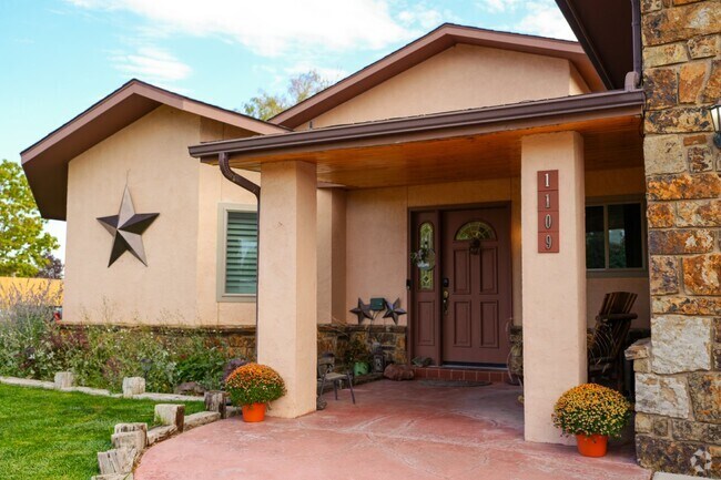 Building Photo - Sanctuary de Bandelier, Unit Bedroom 1 Rental