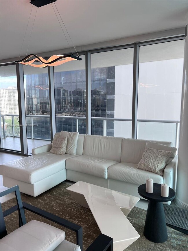 Photo - 17121 Collins Ave Condominio Unidad 1208