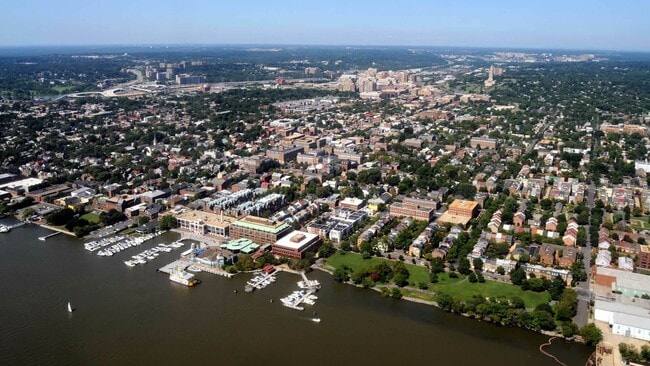 Photo - Monticello at Southern Towers