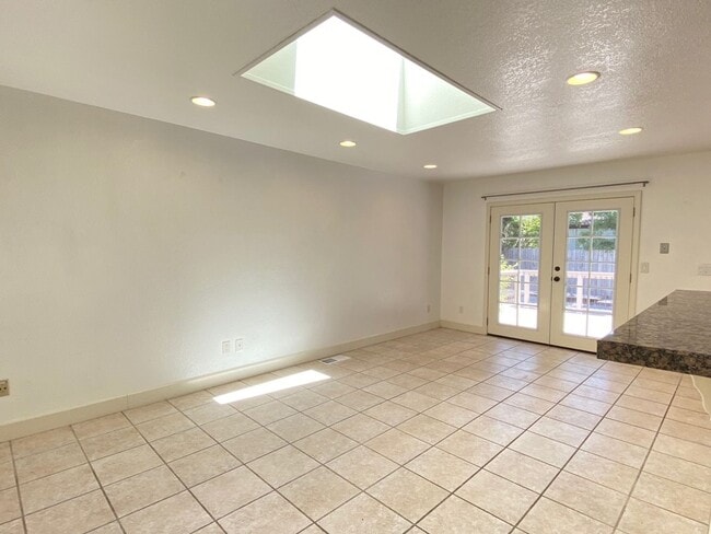 Photo - 3 Bedroom Home in East Santa Rosa