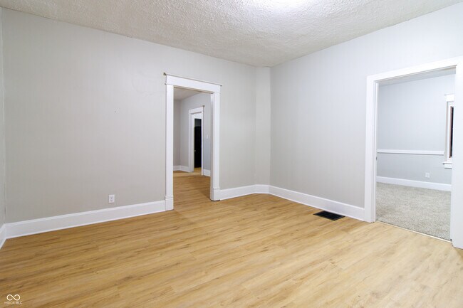 Photo - 4014 Cornelius Ave