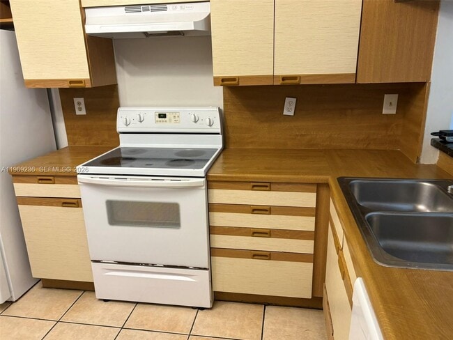 Photo - 9010 SW 125th Ave Unidad G305