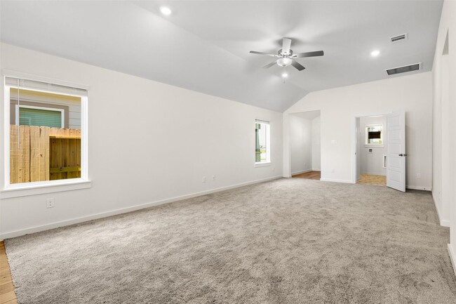 Photo - 6643 Escondido Dr