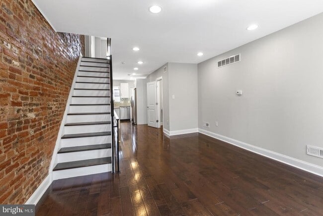 Building Photo - 2045 Wilder St