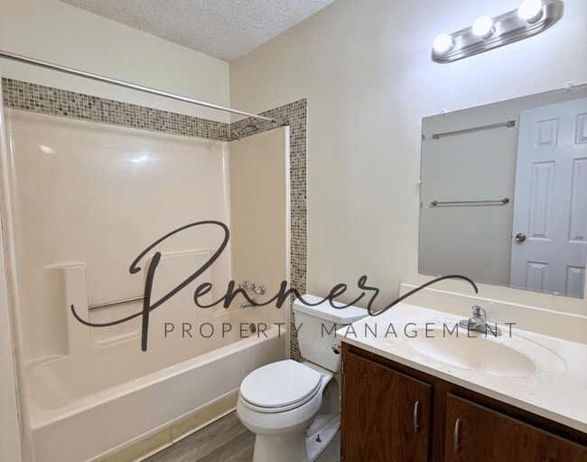 Photo - 716 NE Ball Dr