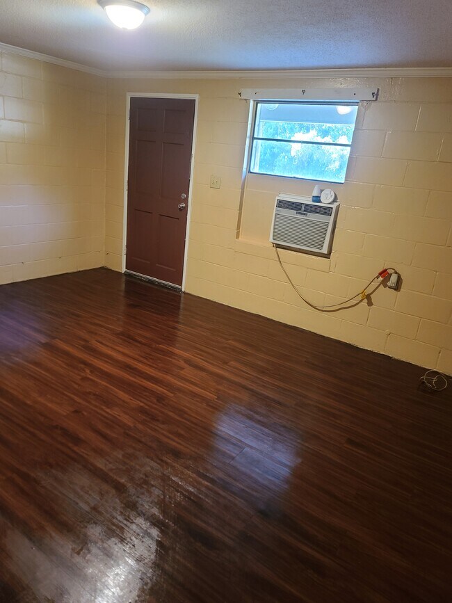 Photo - 404 Lumpkin St Unidad A