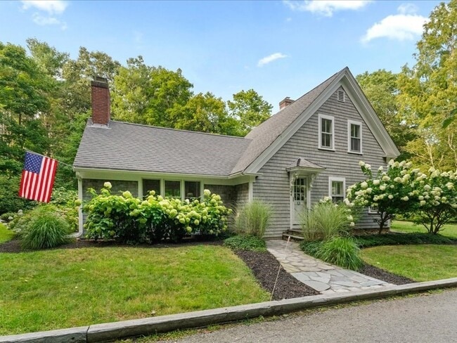 Photo - 44 Stetson Pl