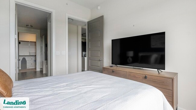 Photo - 825 Usener St Unidad 824