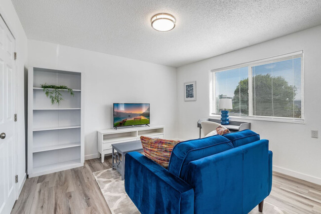 Building Photo - 612 S 18th St Rental