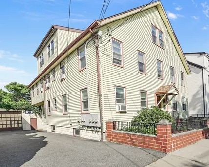 Photo - 376 Prospect St Apartments Unit 2