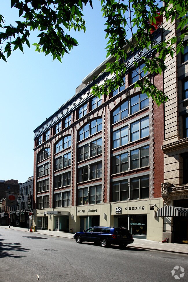 Photo - The Chain Building