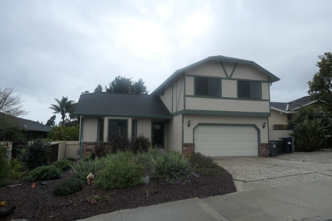 Building Photo - 41 Melwood St