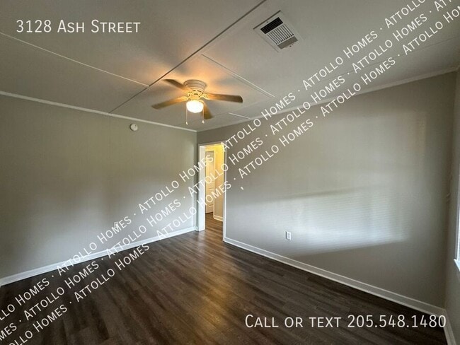 3128 Ash St