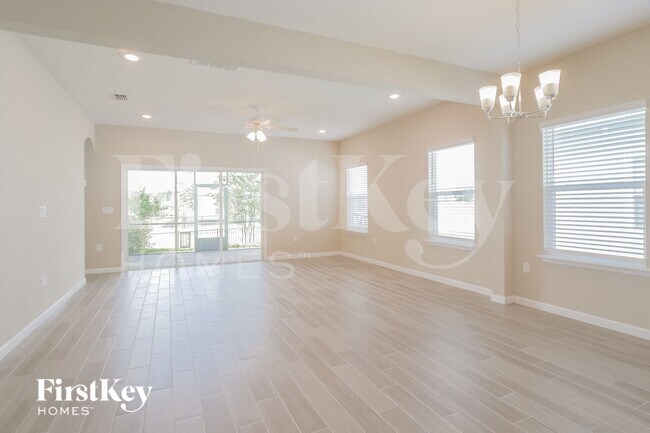 Photo - 332 Stone Arbor Ln