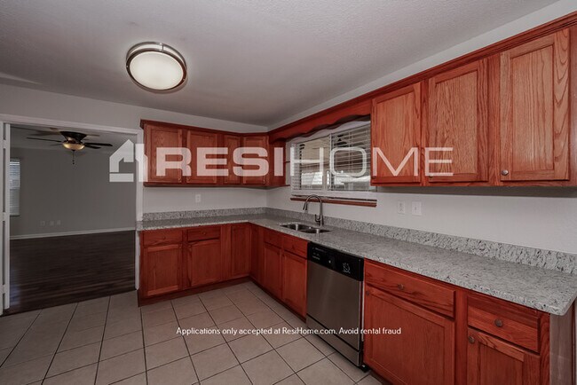 Photo - 161 Ranier Street Casa