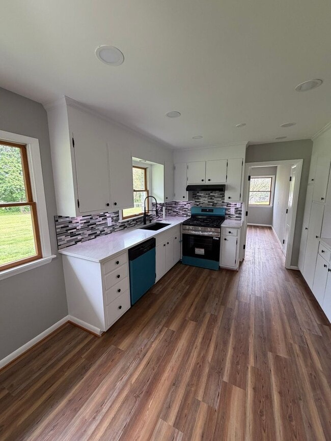 Photo - 3 Bedroom Rancher-Country Setting