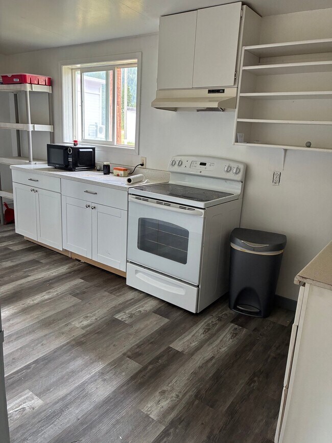 Photo - 416 1st Ave NW