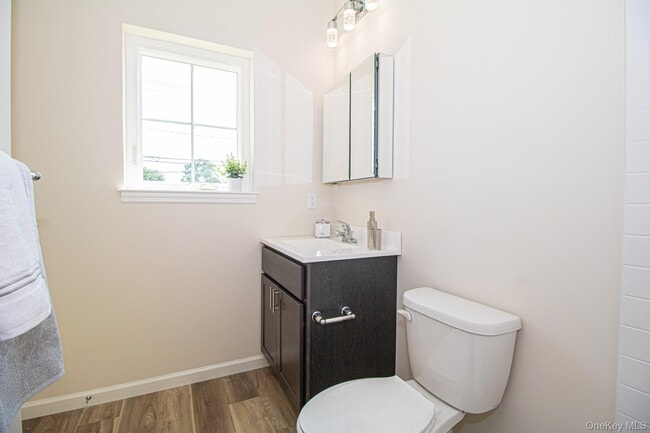 Photo - 201 Ashley Ct