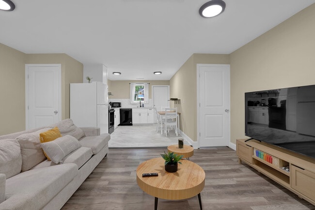 Photo - 1268 Ladd St SW