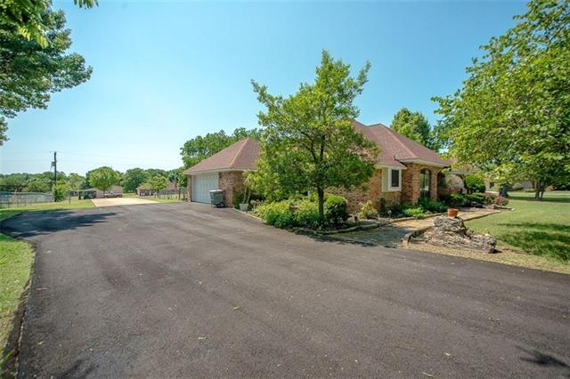 Photo - 621 New Hope Rd E