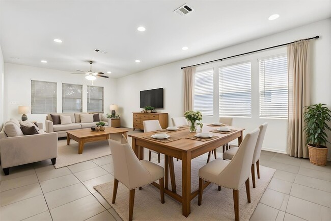 Photo - 533 Sweetwood Ln