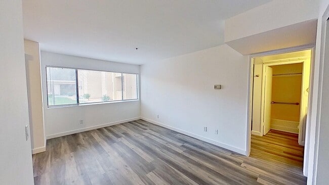 Photo - 301 N Ford Ave