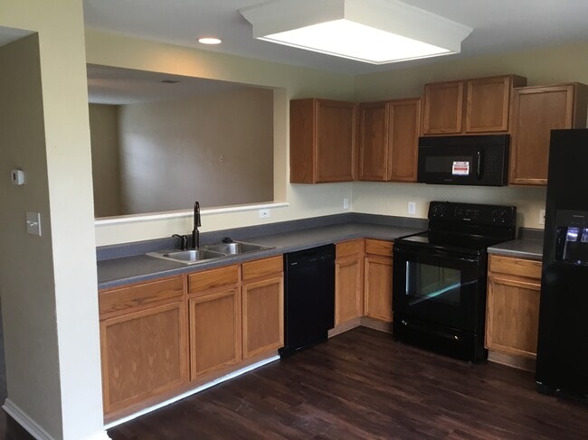 Photo - 150 Myrtle St