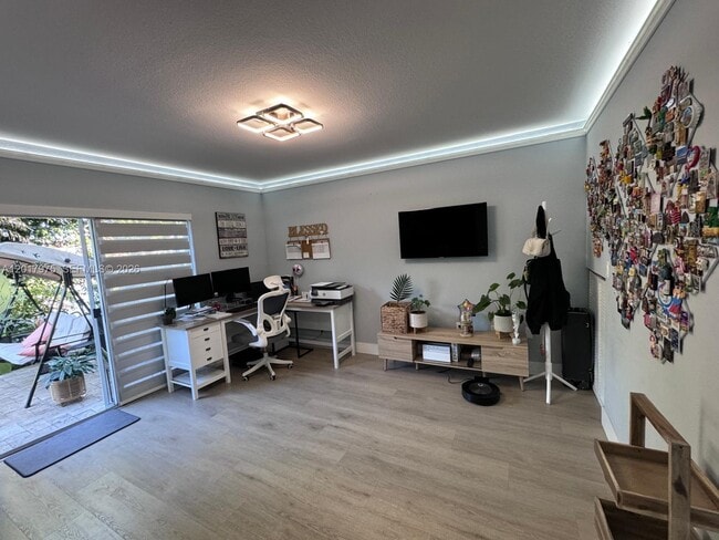 Photo - 8851 NW 110 Pl