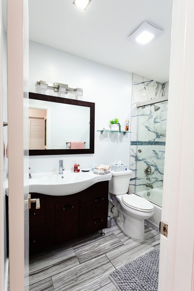 Photo - 3801 SW 59th Ave Unit 2
